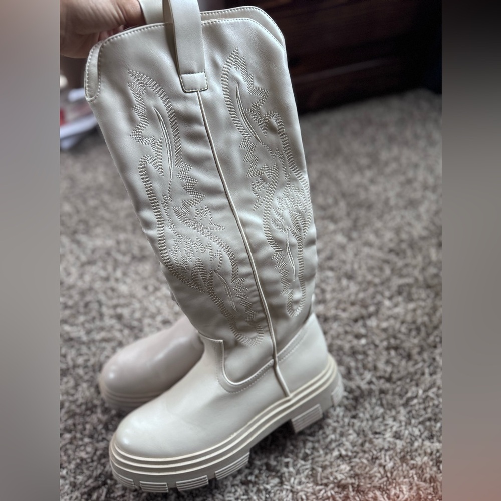 KNEE HIGH TALL BOOTS SIZE 7/37 WOMEN